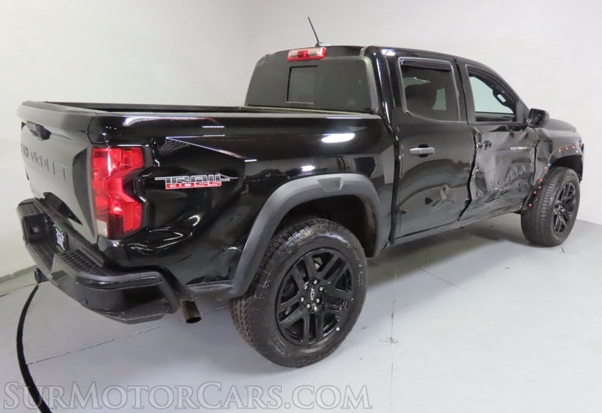 2024 Chevrolet Colorado Trail Boss - Image 10