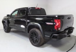 2024 Chevrolet Colorado Trail Boss - Image 7