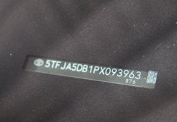 2023 Toyota Tundra - Image 70