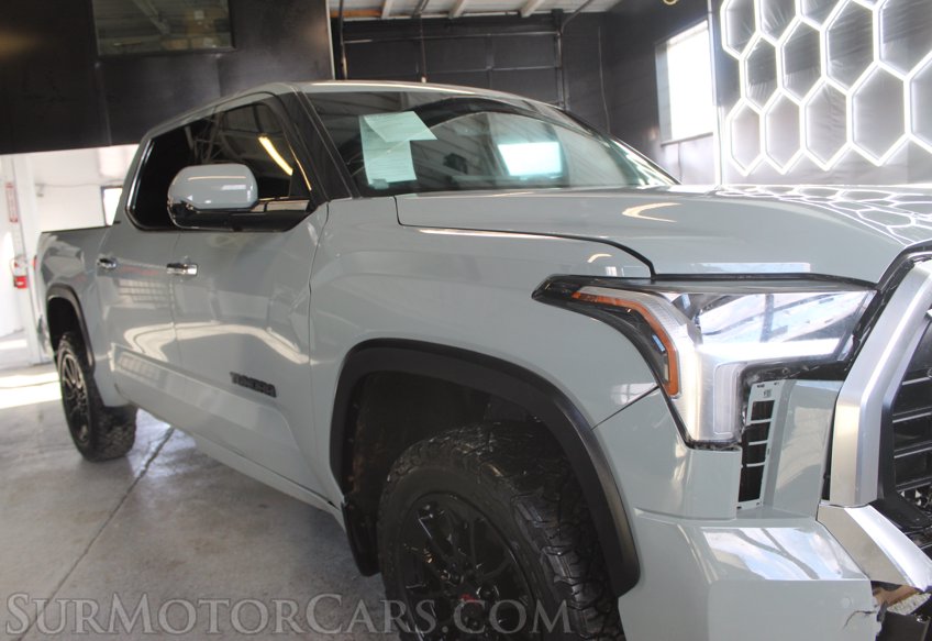 2023 Toyota Tundra - Image 14