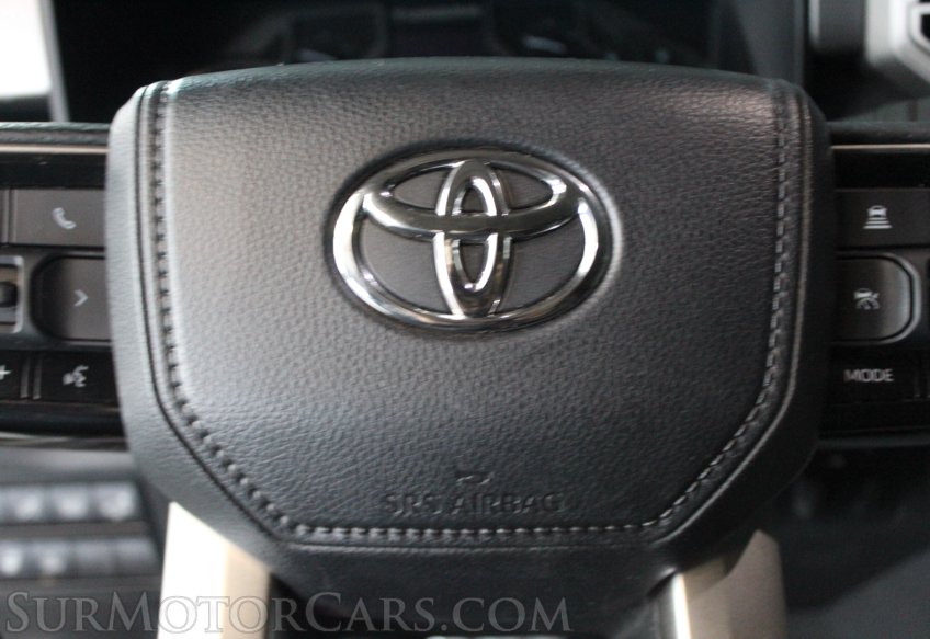 2023 Toyota Tundra - Image 41