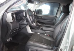 2023 Toyota Tundra - Image 31