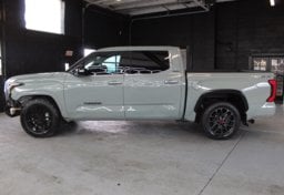 2023 Toyota Tundra - Image 10