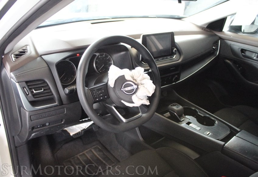 2023 Nissan Rogue s - Image 22