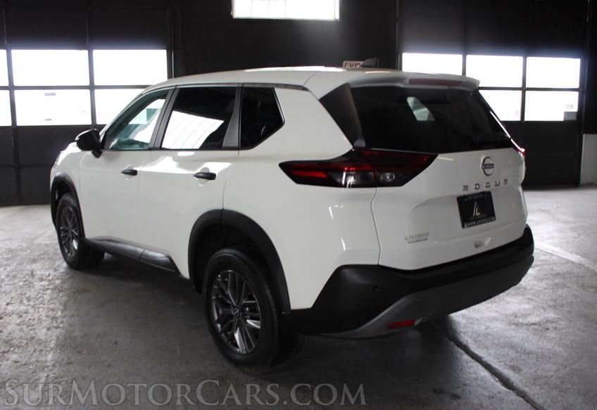 2023 Nissan Rogue s - Image 8