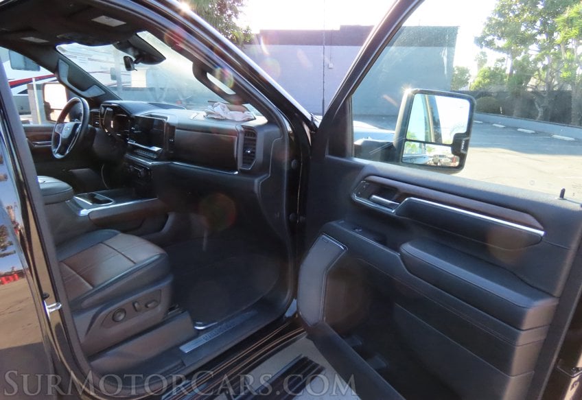 2024 Chevrolet Silverado 2500HD High Country - Image 35