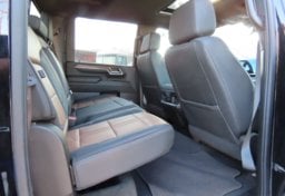2024 Chevrolet Silverado 2500HD High Country - Image 37