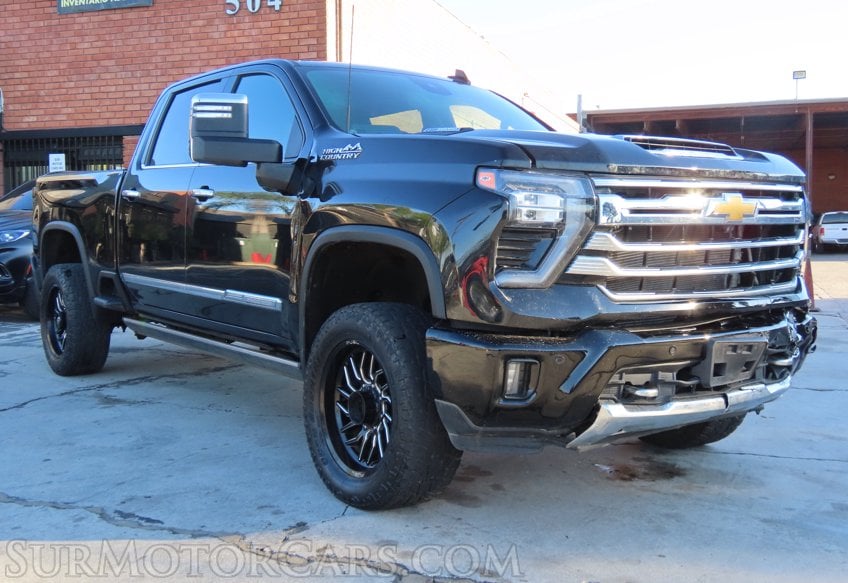 2024 Chevrolet Silverado 2500HD High Country - Image 4
