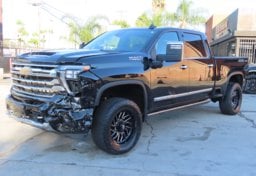 2024 Chevrolet Silverado 2500HD High Country - Image 3
