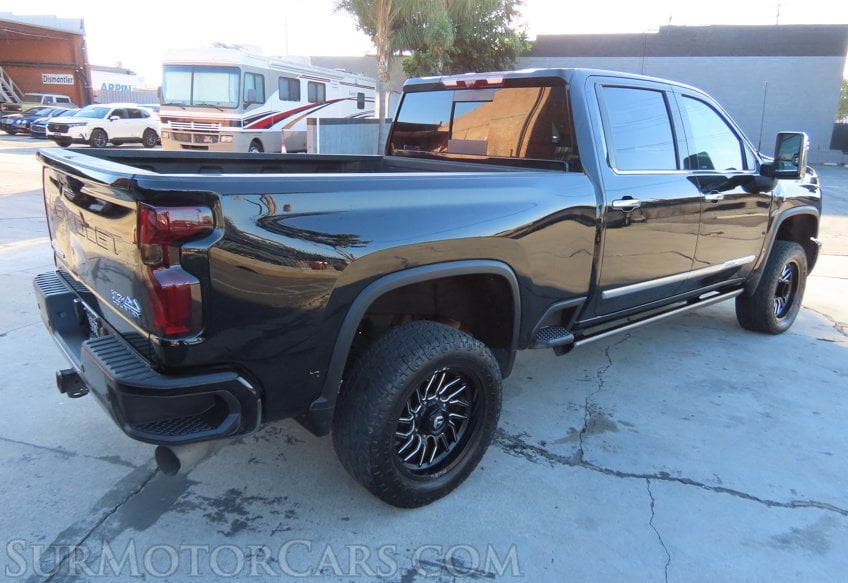 2024 Chevrolet Silverado 2500HD High Country - Image 10