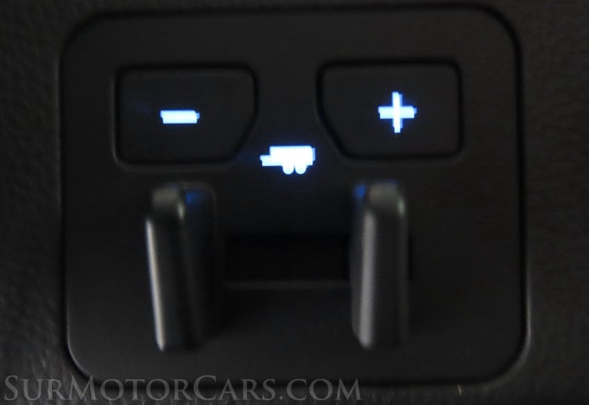 2022 Toyota Tundra SR5 - Image 32