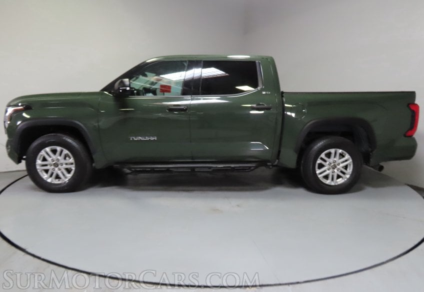 2022 Toyota Tundra SR5 - Image 9
