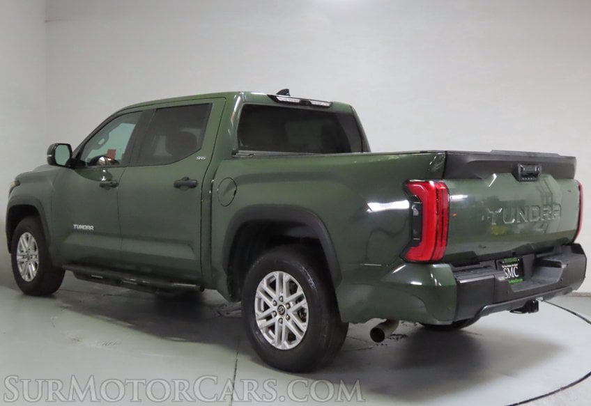 2022 Toyota Tundra SR5 - Image 8
