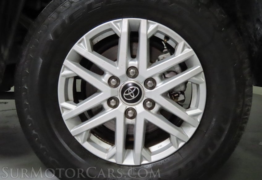 2022 Toyota Tundra SR5 - Image 29