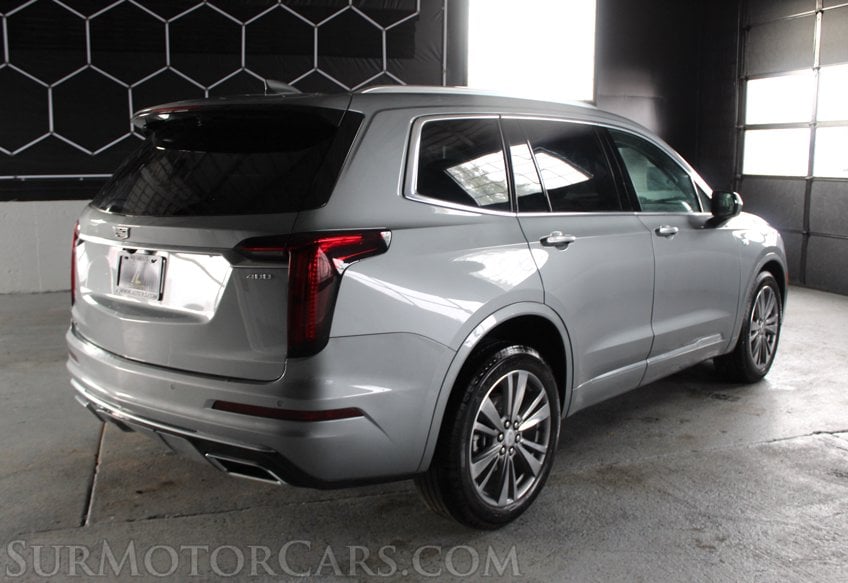 2025 Cadillac XT6 - Image 7