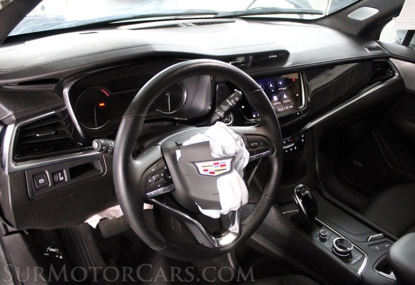 2025 Cadillac XT6 - Image 48