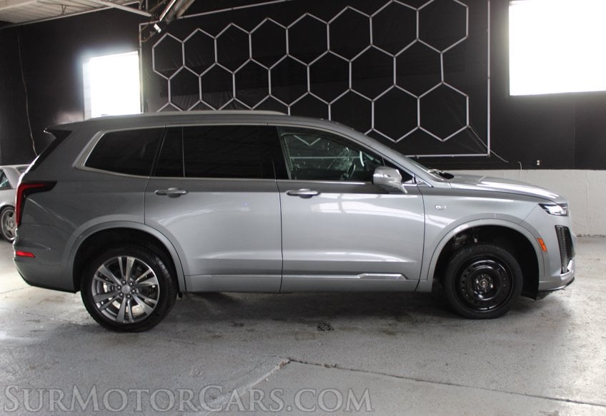 2025 Cadillac XT6 - Image 11