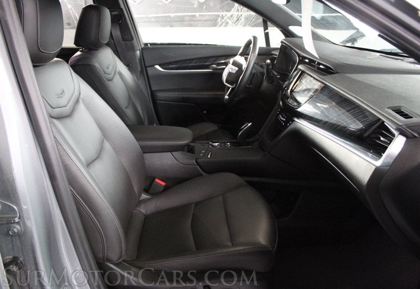 2025 Cadillac XT6 - Image 34