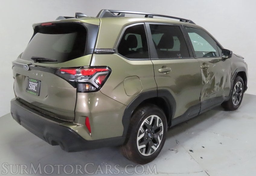 2026 Subaru Forester Premium - Image 8