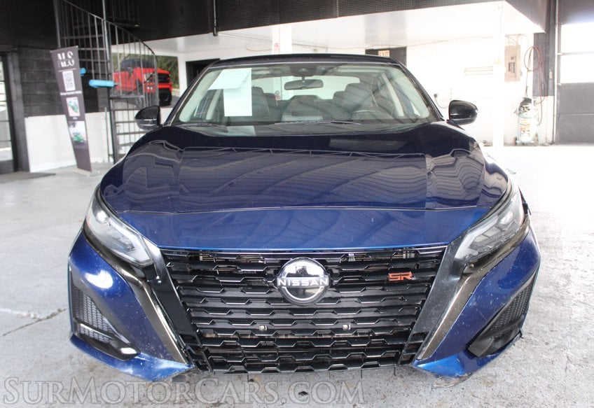 2024 Nissan Altima - Image 12