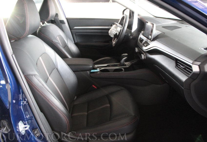 2024 Nissan Altima - Image 30