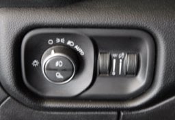 2019 Ram 1500 4x4 Rebel - Image 64