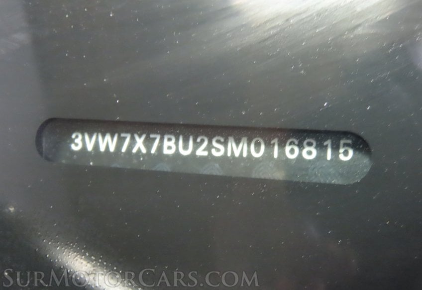 2025 Volkswagen Jetta SE - Image 23