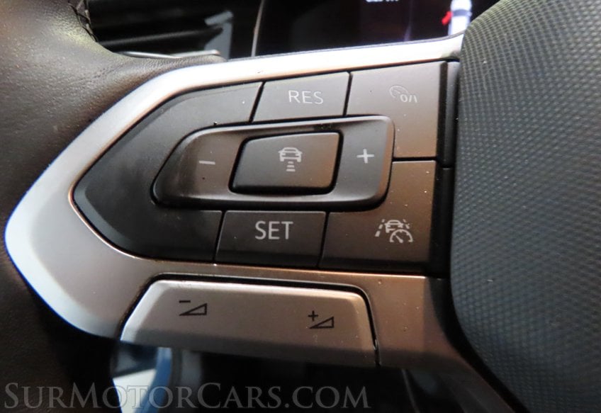 2025 Volkswagen Jetta SE - Image 39