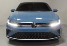 2025 Volkswagen Jetta SE - Image 36