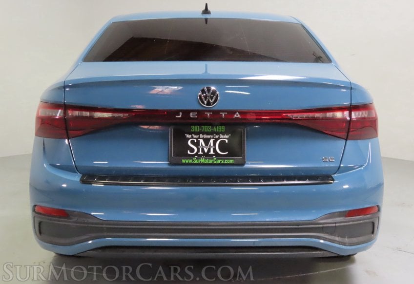 2025 Volkswagen Jetta SE - Image 8