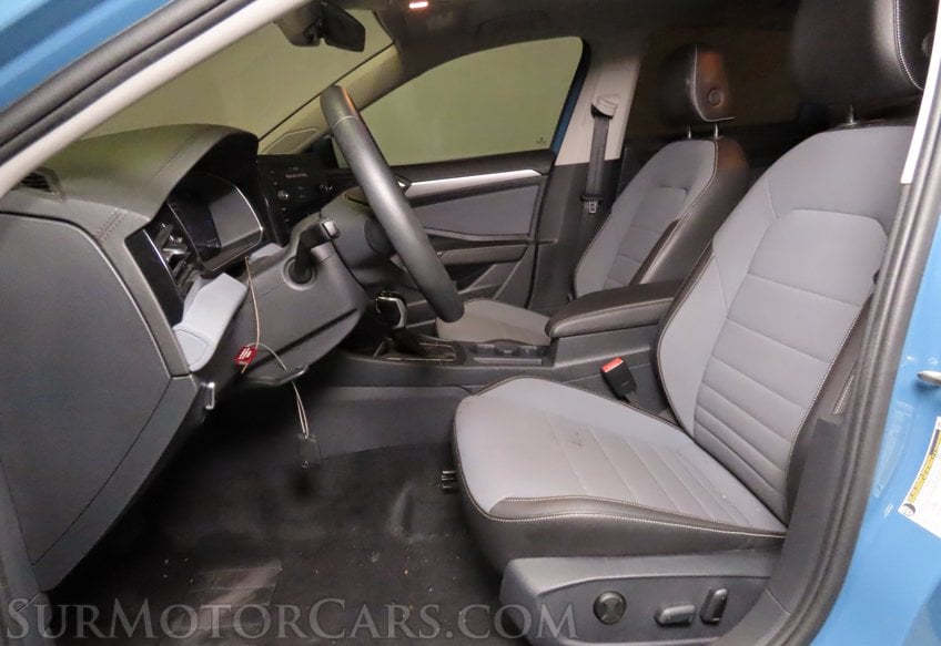 2025 Volkswagen Jetta SE - Image 33