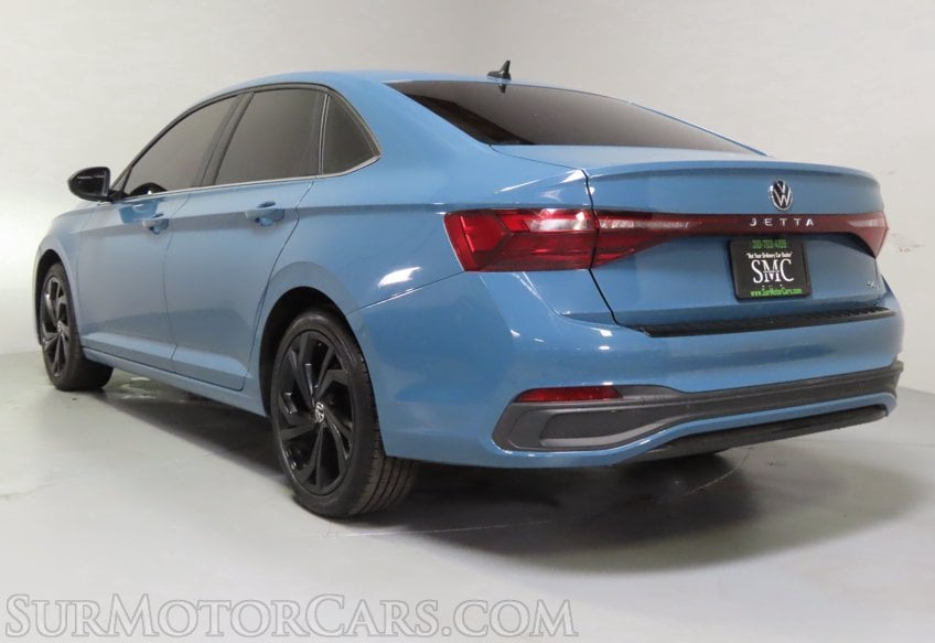 2025 Volkswagen Jetta SE - Image 6