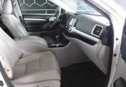 2018 Toyota Highlander AWD XLE - Image 30