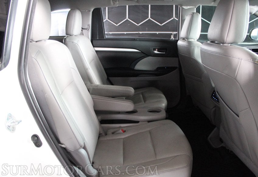 2018 Toyota Highlander AWD XLE - Image 36