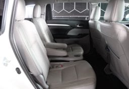 2018 Toyota Highlander AWD XLE - Image 36