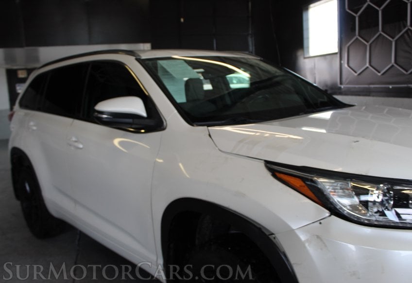 2018 Toyota Highlander AWD XLE - Image 13