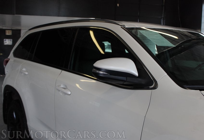 2018 Toyota Highlander AWD XLE - Image 14