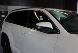 2018 Toyota Highlander AWD XLE - Image 14