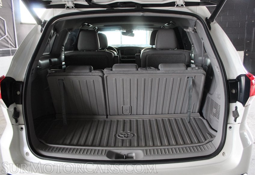 2018 Toyota Highlander AWD XLE - Image 38