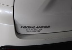 2018 Toyota Highlander AWD XLE - Image 19