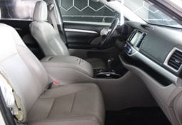 2018 Toyota Highlander AWD XLE - Image 26