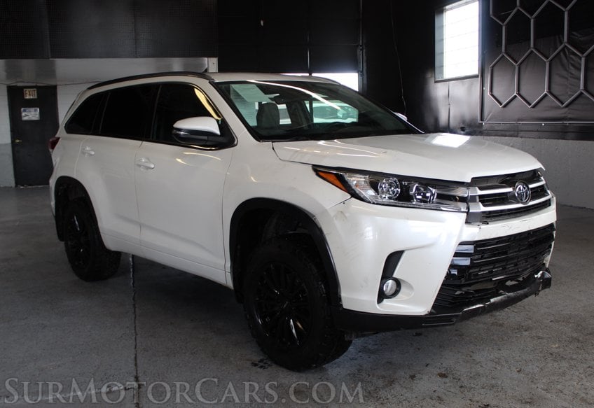 2018 Toyota Highlander AWD XLE - Image 3