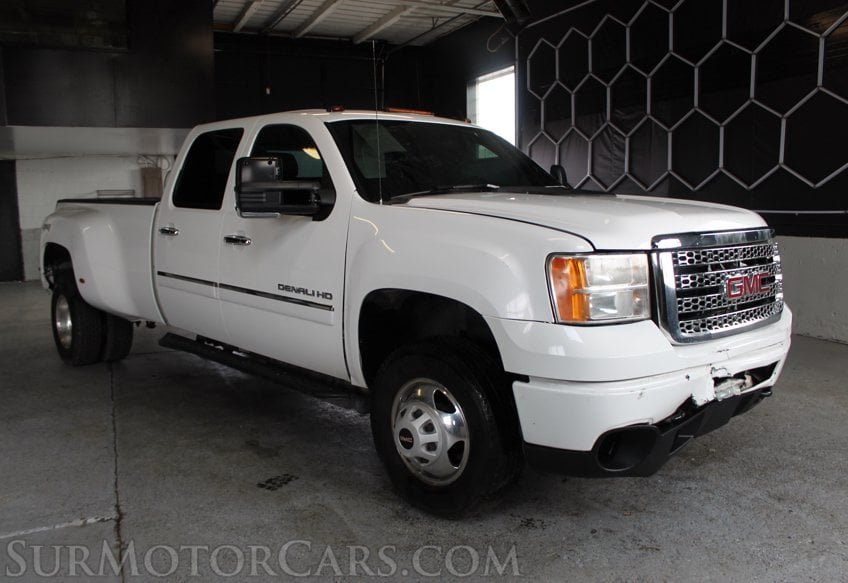 2013 GMC Sierra 3500HD - Image 3