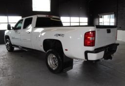 2013 GMC Sierra 3500HD - Image 5