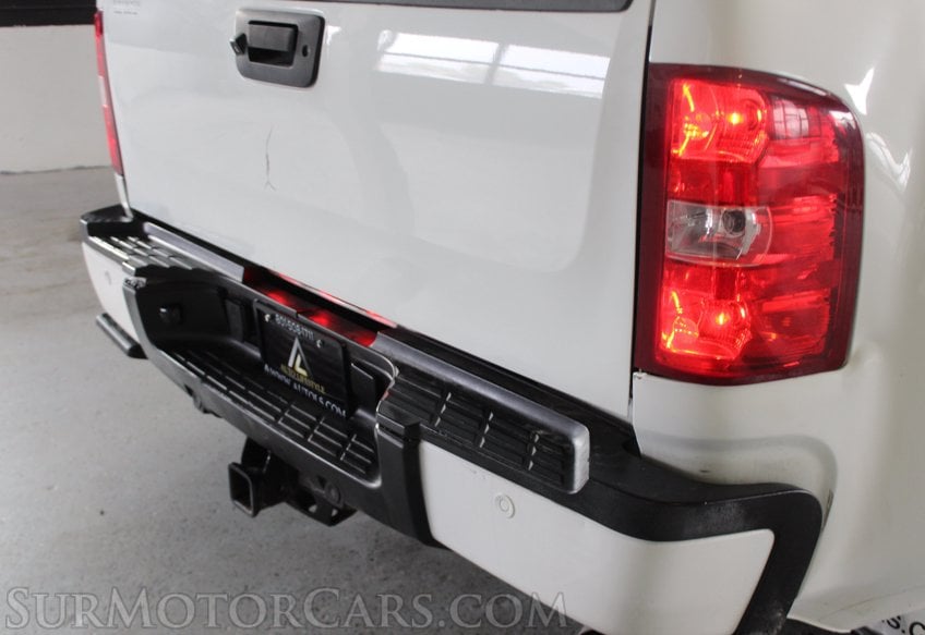 2013 GMC Sierra 3500HD - Image 18