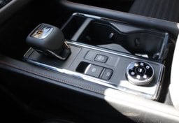 2024 Nissan Pathfinder Rock Creek - Image 48
