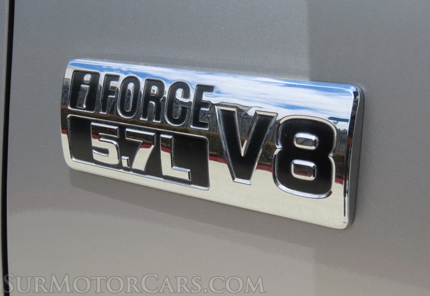 2016 Toyota Tundra SR5 - Image 8