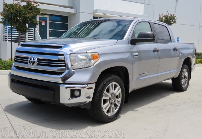 2016 Toyota Tundra SR5 - Image 4