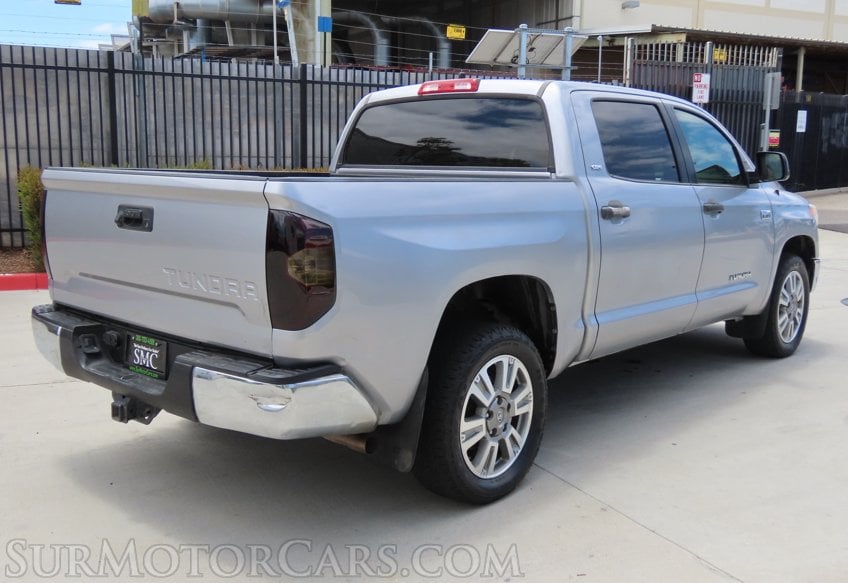 2016 Toyota Tundra SR5 - Image 13