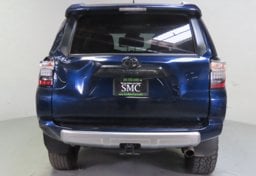 2023 Toyota 4Runner TRD Off-Road Premium - Image 11